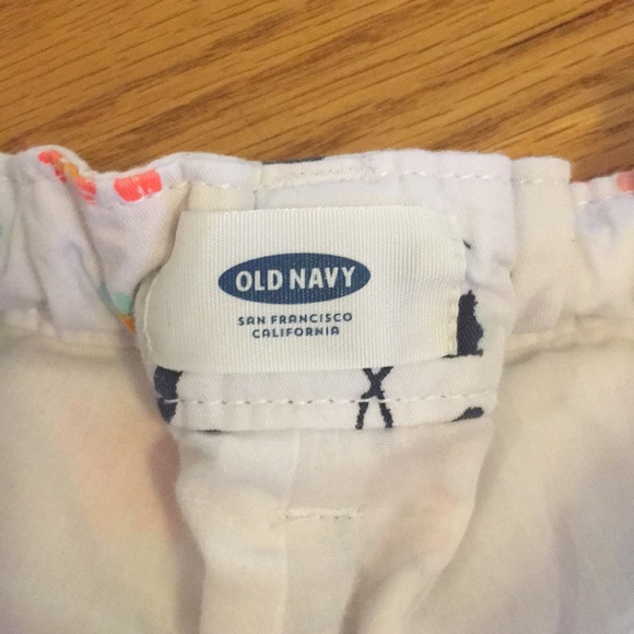 Beautiful floral shorts - Picture 4 of 4